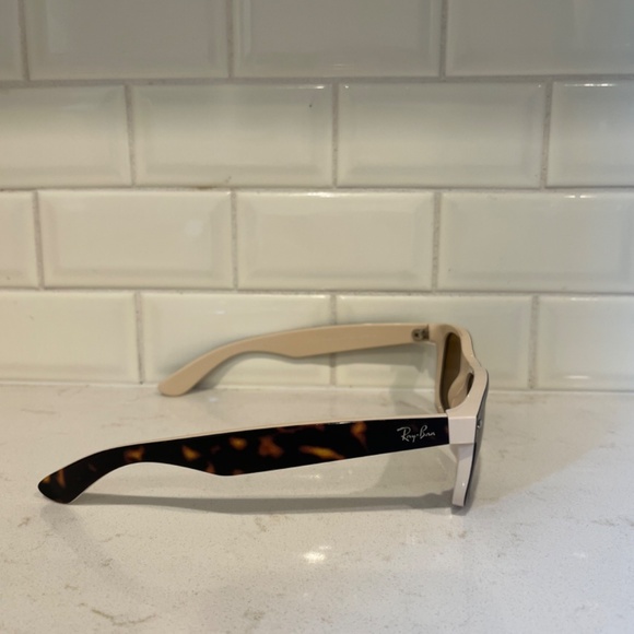 Ray Ban Sunglasses - Picture 7 of 9